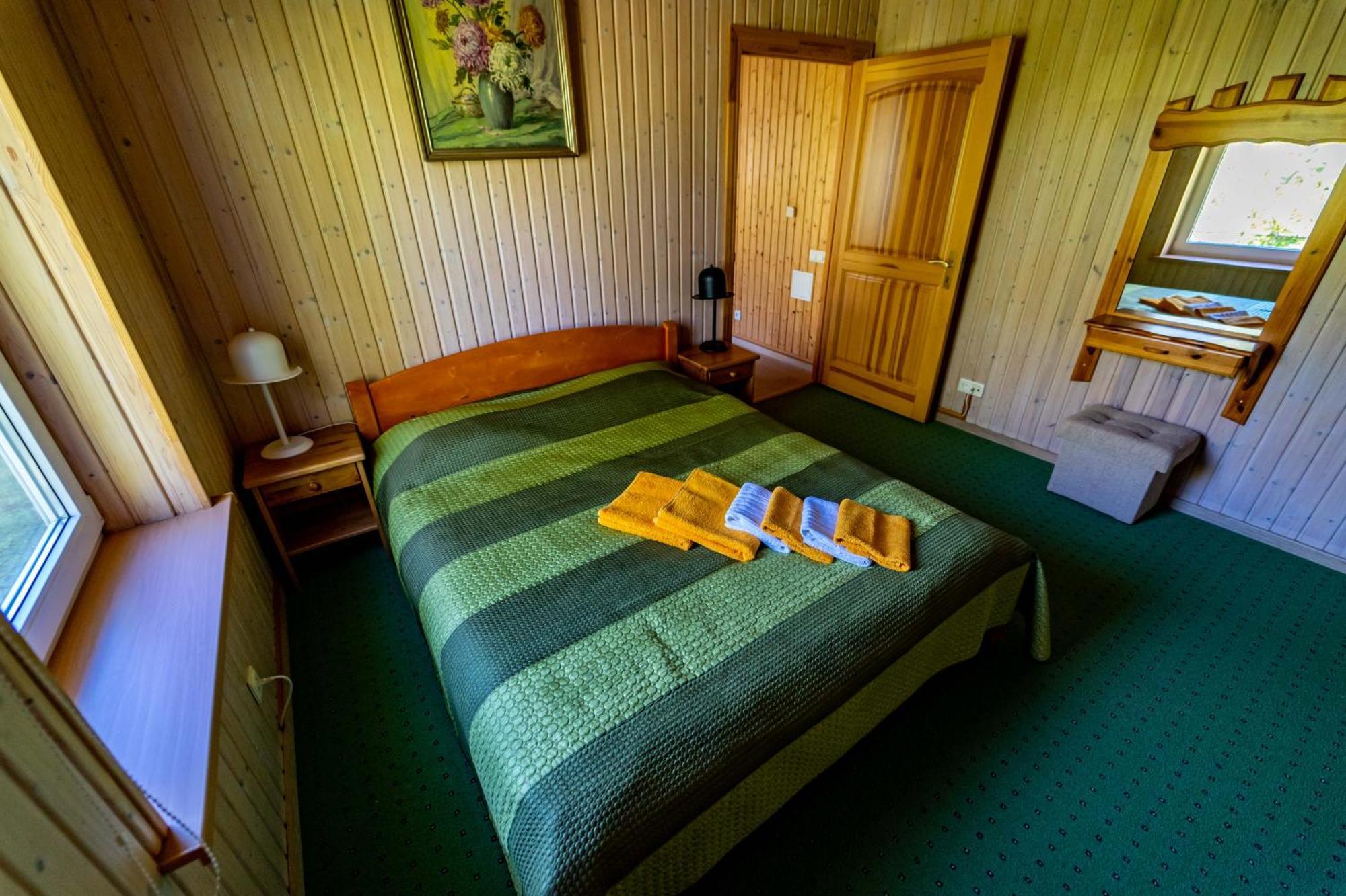 Imantas Nams Hotel Jurkalne Room photo