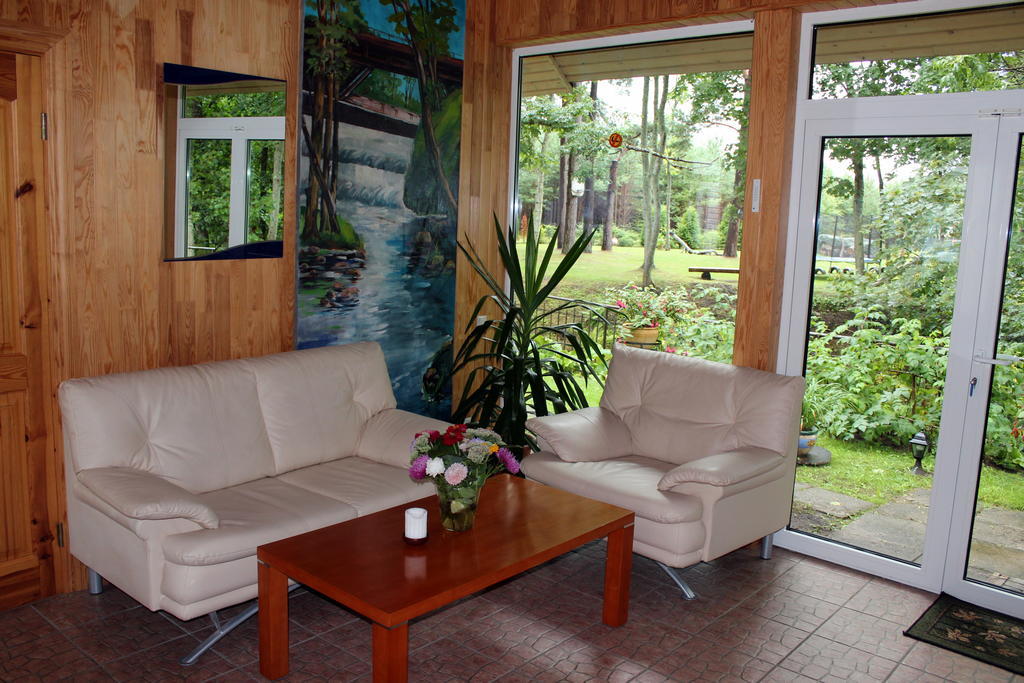 Imantas Nams Hotel Jurkalne Exterior photo