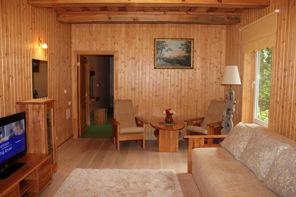 Imantas Nams Hotel Jurkalne Exterior photo